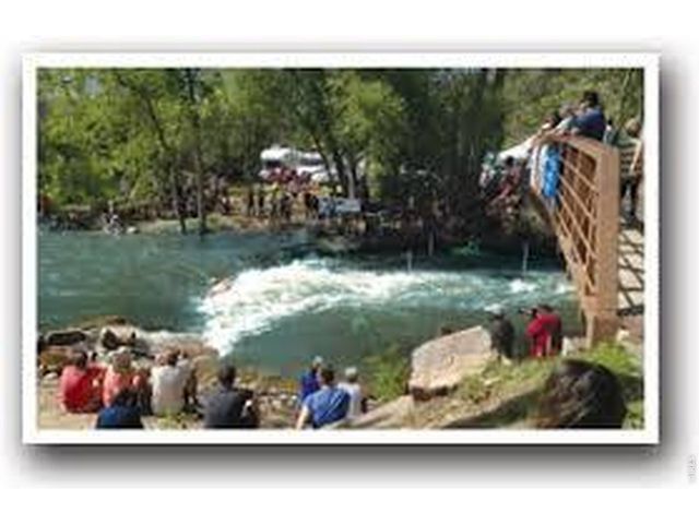 352 McConnell Dr, Lyons, CO 80540