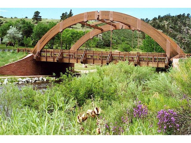 352 McConnell Dr, Lyons, CO 80540