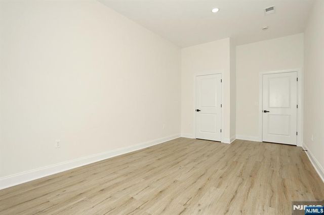 385 Passaic Avenue 1, Lodi, NJ 07644