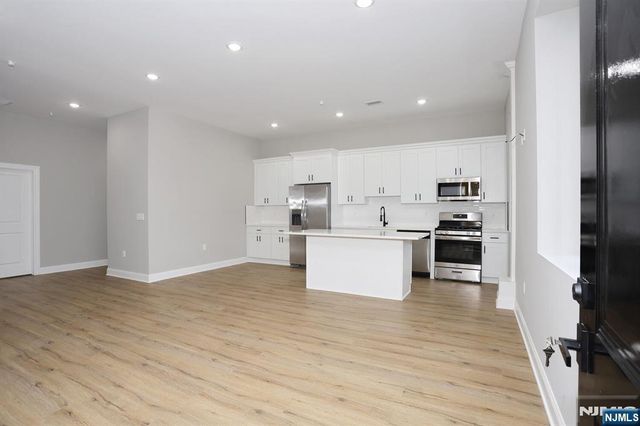 385 Passaic Avenue 1, Lodi, NJ 07644