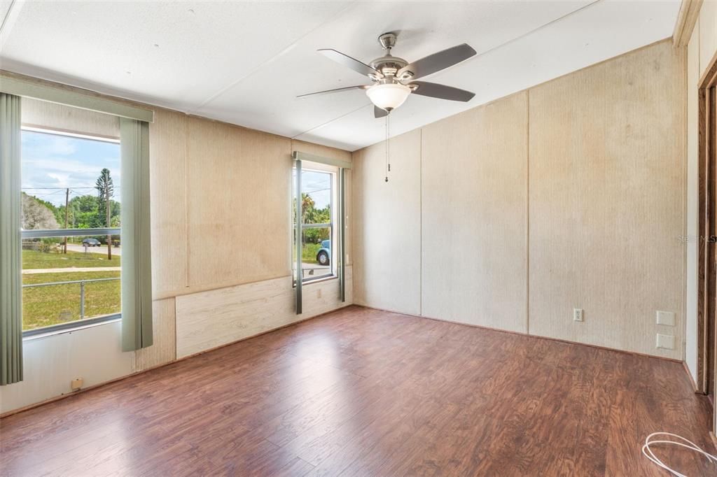 Image 10 of property listing at 127 E NORTHSIDE DRIVE, Lake Wales, FL 33853