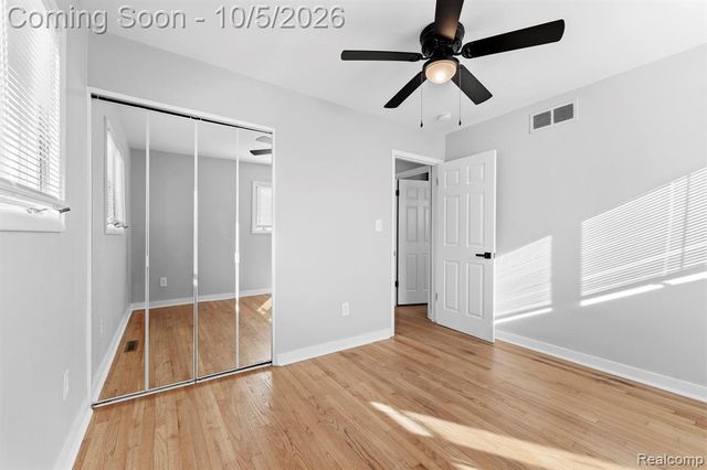 31700 Lafler Drive, Rockwood, MI 48173