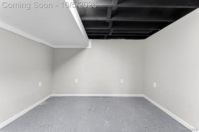 31700 Lafler Drive, Rockwood, MI 48173