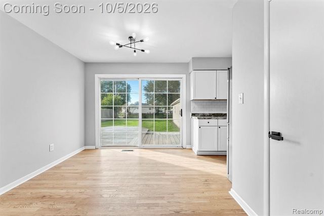 31700 Lafler Drive, Rockwood, MI 48173