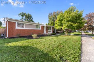31700 Lafler Drive, Rockwood, MI 48173