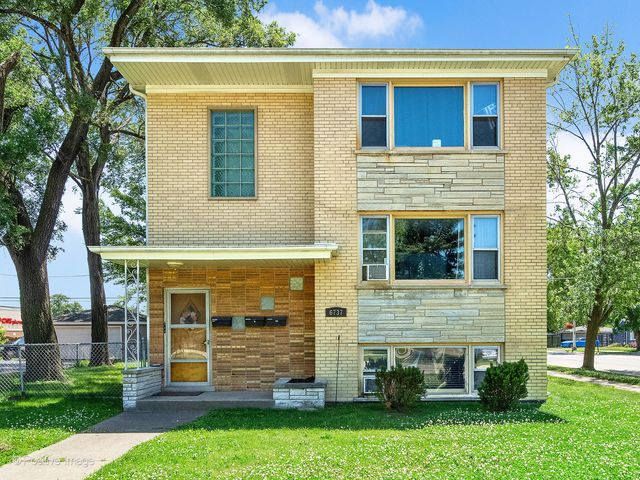 6737 W Lloyd Drive, Worth, IL 60482