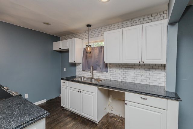 1022 S Wicker, Wichita, KS 67207