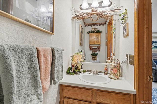 19121 E Hampden Drive, Aurora, CO 80013