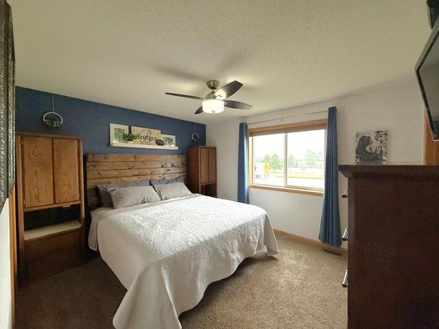 1503 Park View Lane NE, Sauk Rapids, MN 56379
