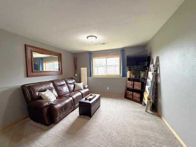 1503 Park View Lane NE, Sauk Rapids, MN 56379
