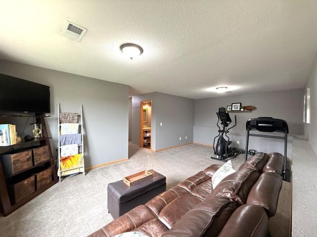 1503 Park View Lane NE, Sauk Rapids, MN 56379