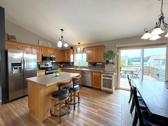 1503 Park View Lane NE, Sauk Rapids, MN 56379