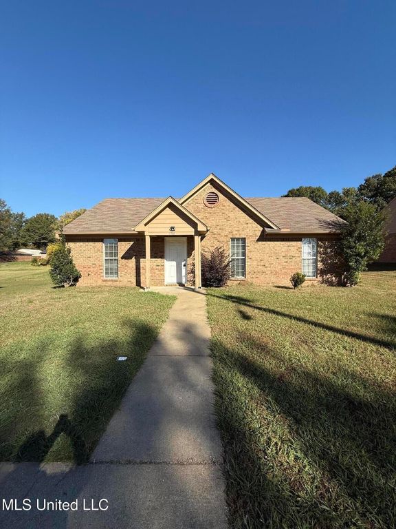 1766 Dorchester Drive, Southaven, MS 38671