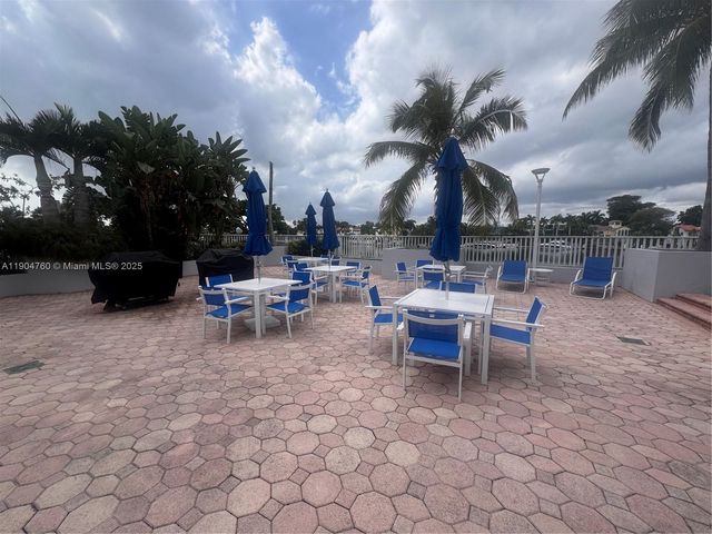 5700 Collins Ave 5L, Miami Beach, FL 33140