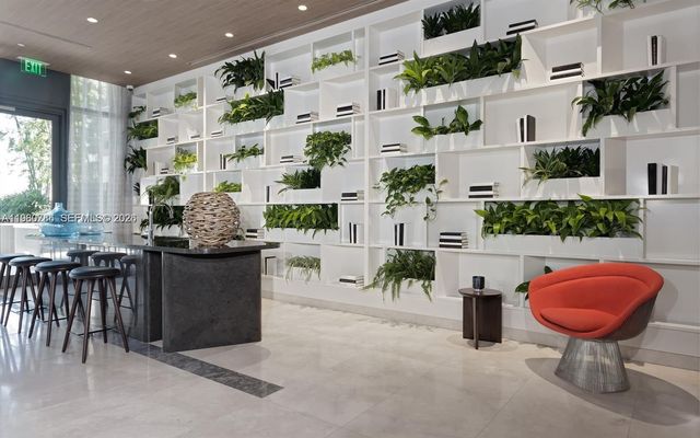 45 SW 9th St 1805, Miami, FL 33130