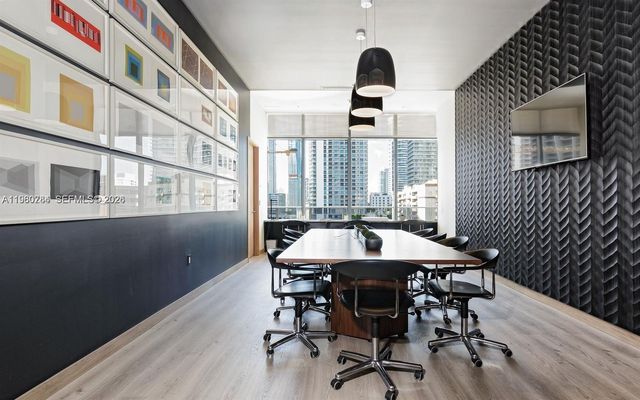 45 SW 9th St 1805, Miami, FL 33130