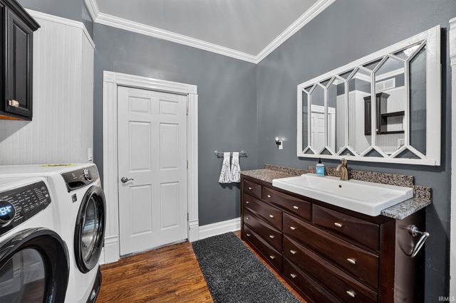 816 W LaSalle Avenue, South Bend, IN 46601