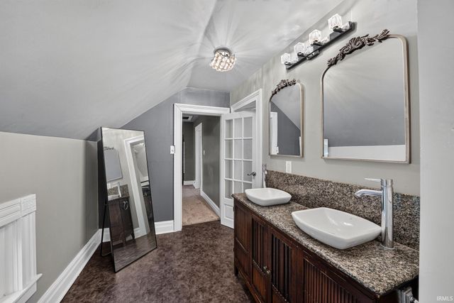 816 W LaSalle Avenue, South Bend, IN 46601