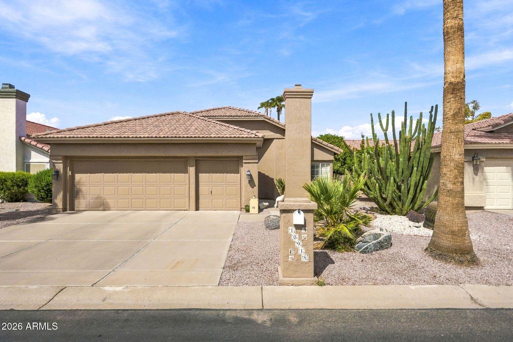 10918 E NAVAJO Drive, Sun Lakes, AZ 85248 — exterior