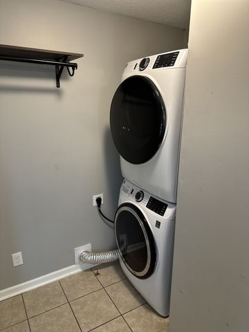 1720 Knowles St Unit B, Nashville, TN 37208