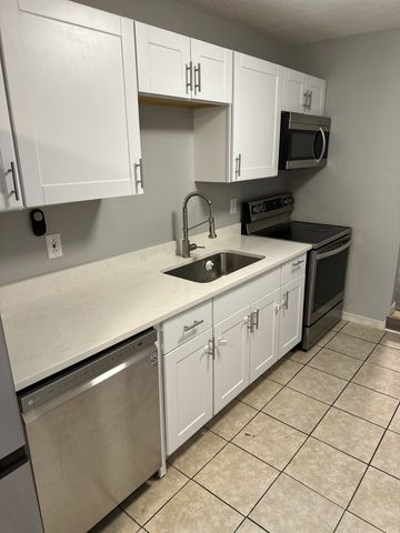 1720 Knowles St Unit B, Nashville, TN 37208