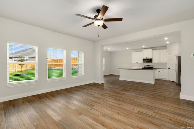 6509 Titan Park, Converse, TX 78109