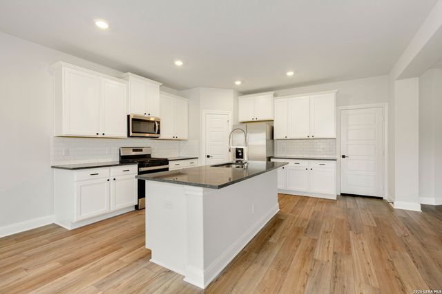6509 Titan Park, Converse, TX 78109