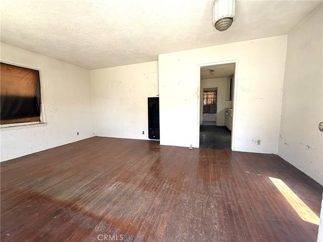 2211 W 79th Street, Inglewood, CA 90305