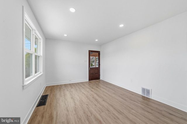 615 GREEN AVE, Mount Ephraim, NJ 08059