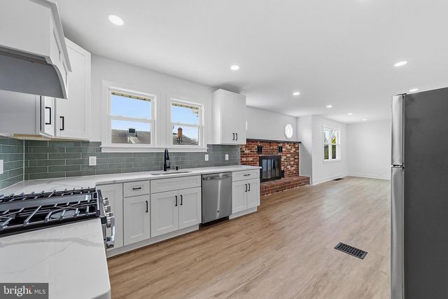 615 GREEN AVE, Mount Ephraim, NJ 08059