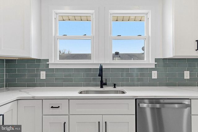 615 GREEN AVE, Mount Ephraim, NJ 08059