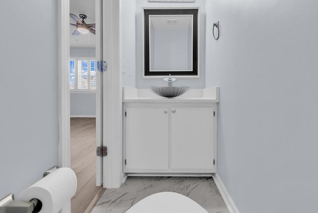 611 2nd Ave S Apt 16E, North Myrtle Beach, SC 29582