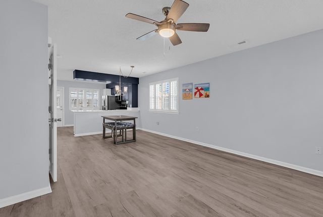 611 2nd Ave S Apt 16E, North Myrtle Beach, SC 29582