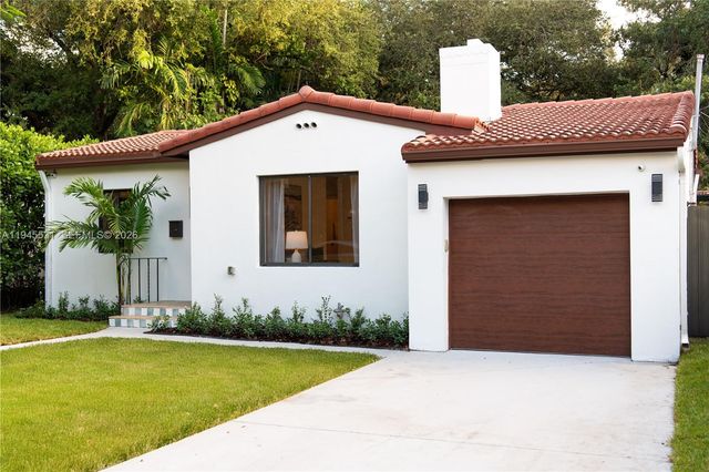 360 NE 87th St, El Portal, FL 33138