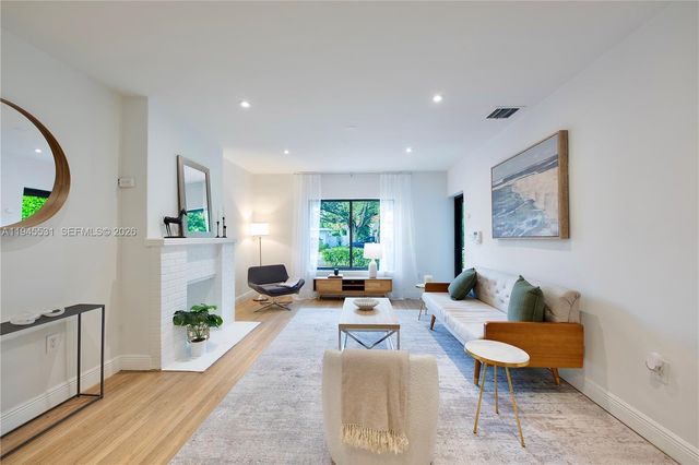 360 NE 87th St, El Portal, FL 33138