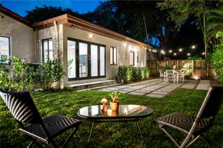 360 NE 87th St, El Portal, FL 33138