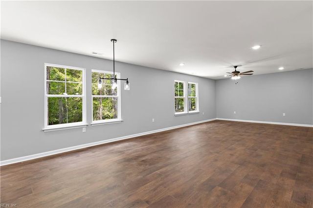 3180 Poplar DR, Smithfield, VA 23430