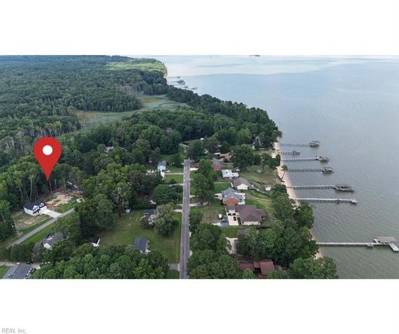3180 Poplar DR, Smithfield, VA 23430