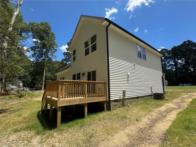3180 Poplar DR, Smithfield, VA 23430