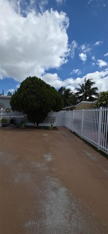 3285 NW 98th St 1, Miami, FL 33147