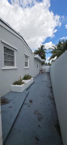 3285 NW 98th St 1, Miami, FL 33147