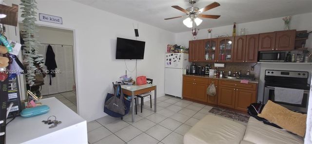 3285 NW 98th St 1, Miami, FL 33147