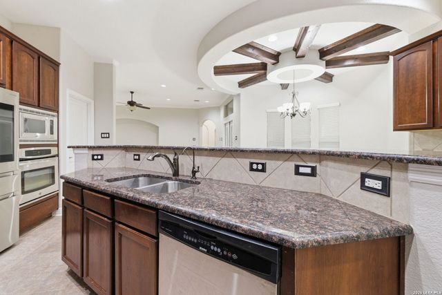 707 ROLLING GRV, San Antonio, TX 78253