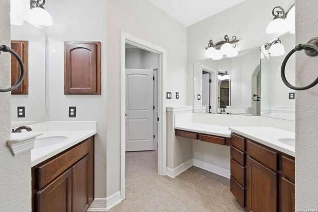 707 ROLLING GRV, San Antonio, TX 78253