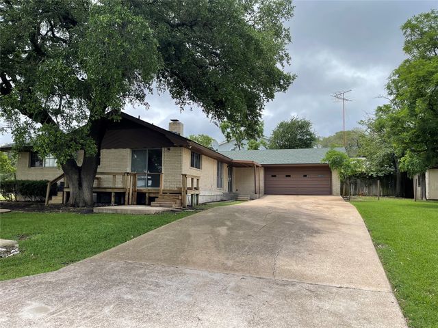 131 County Road 1544, Morgan, TX 76671