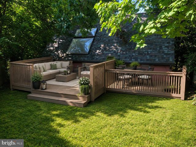 1746 GREEN VALLEY RD, Havertown, PA 19083