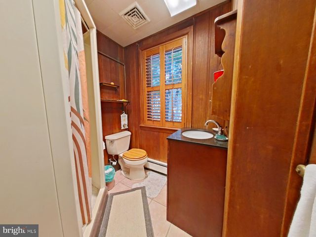 1746 GREEN VALLEY RD, Havertown, PA 19083