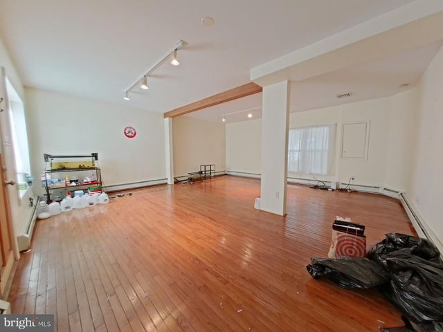 1746 GREEN VALLEY RD, Havertown, PA 19083