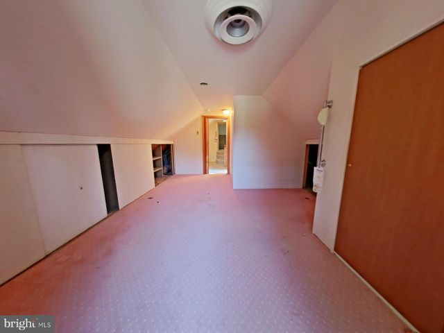 1746 GREEN VALLEY RD, Havertown, PA 19083