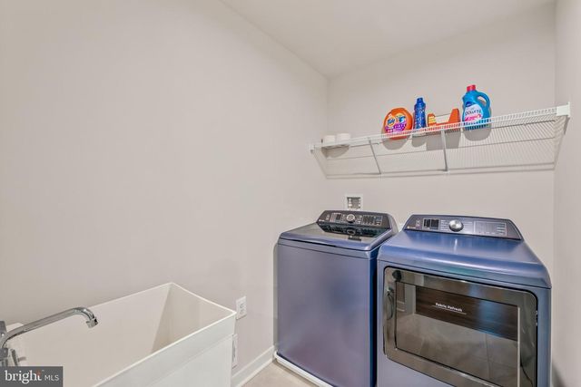 566 MAKERS WAY, Martinsburg, WV 25405